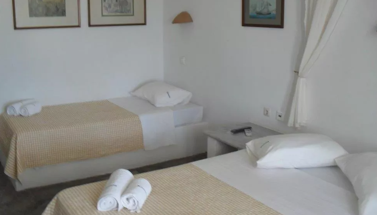Naoussa Hotel