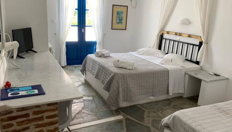 Naoussa Hotel