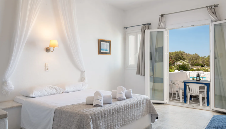 Naoussa Hotel