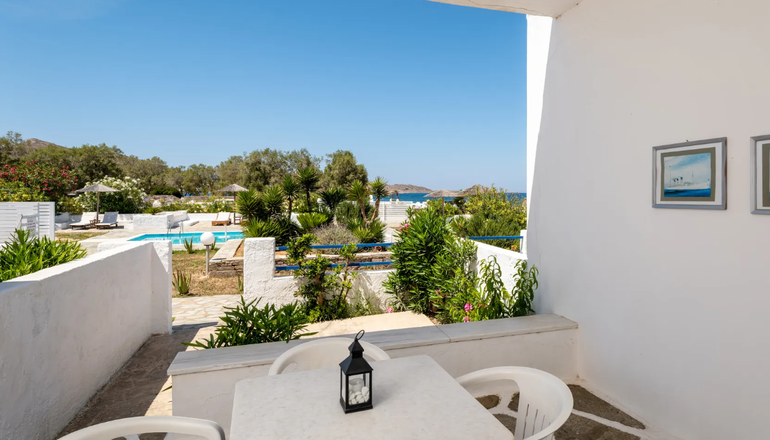 Naoussa Hotel
