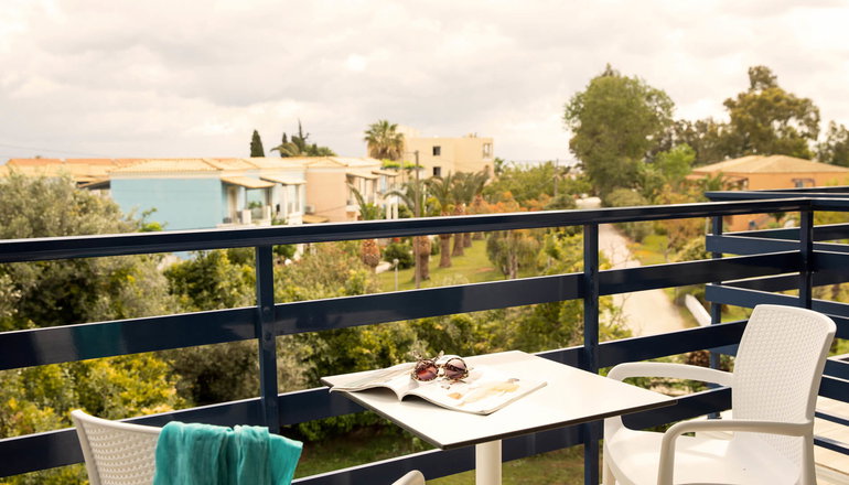 Nasos Hotel & Resort