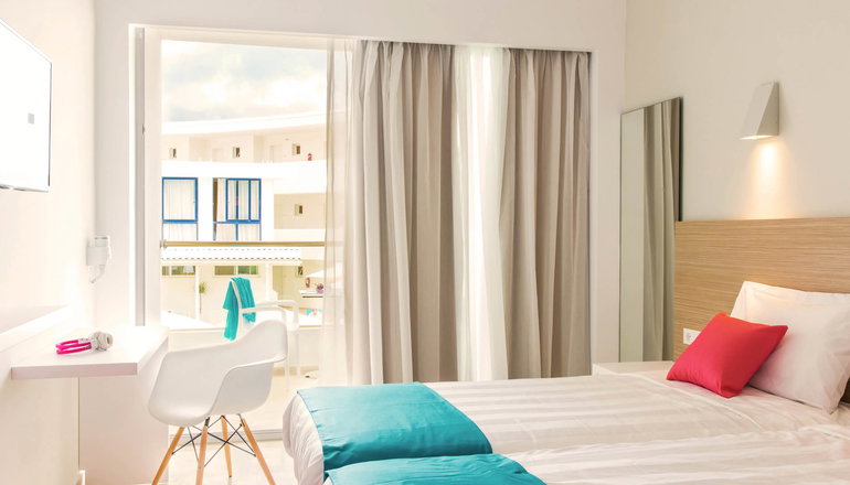 Nasos Hotel & Resort