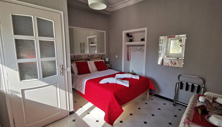 Natalie Apartments - Αρτέμιδα, Λούτσα