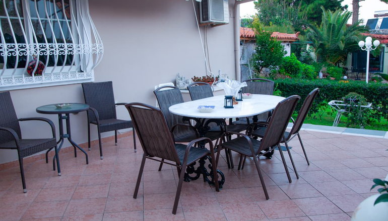 Natalie Apartments - Αρτέμιδα, Λούτσα