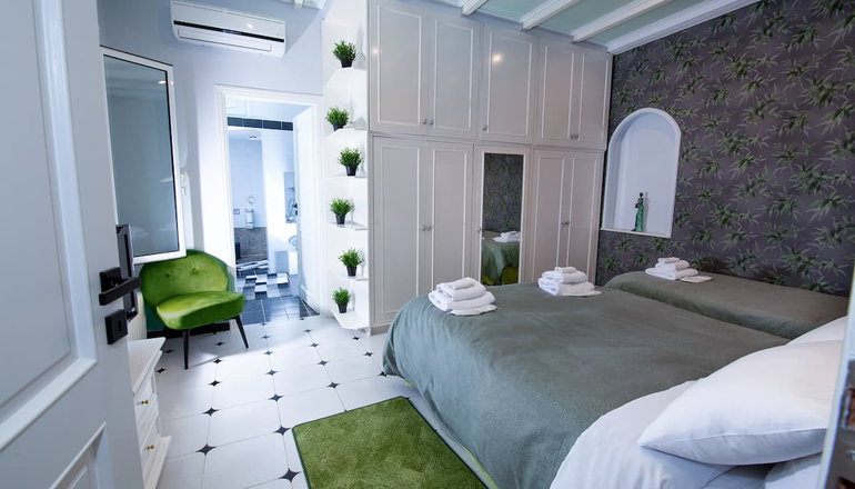 Natalie Apartments - Αρτέμιδα, Λούτσα