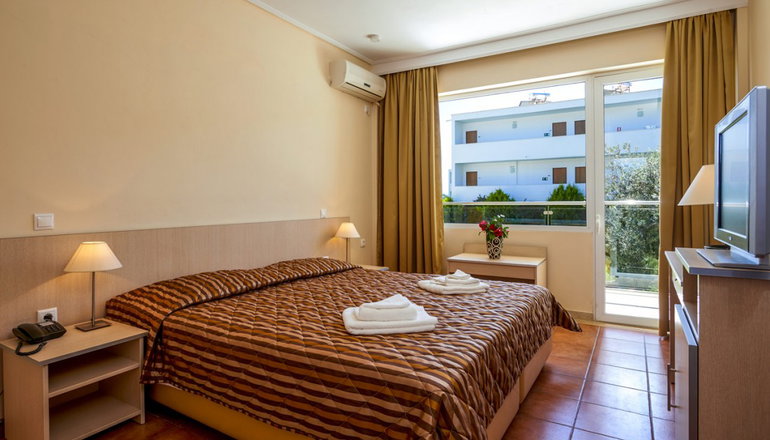Nautica Bay Hotel
