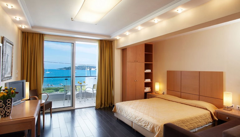 Nautica Bay Hotel