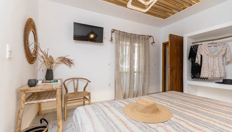 Naxian Serenity Suites