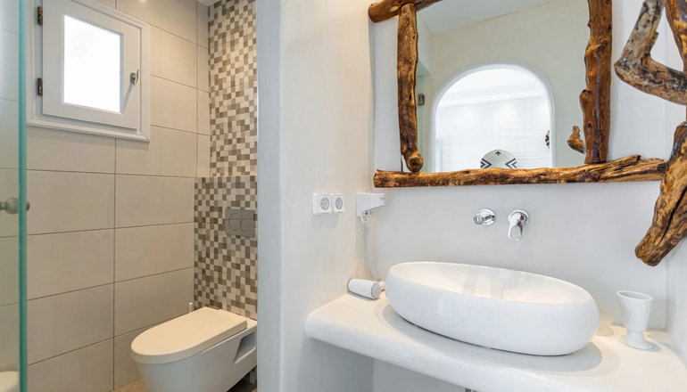 Naxian Serenity Suites