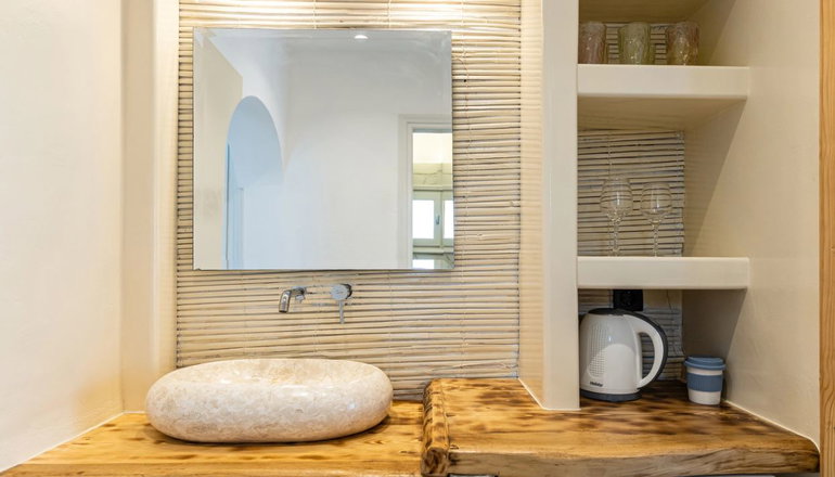Naxian Serenity Suites