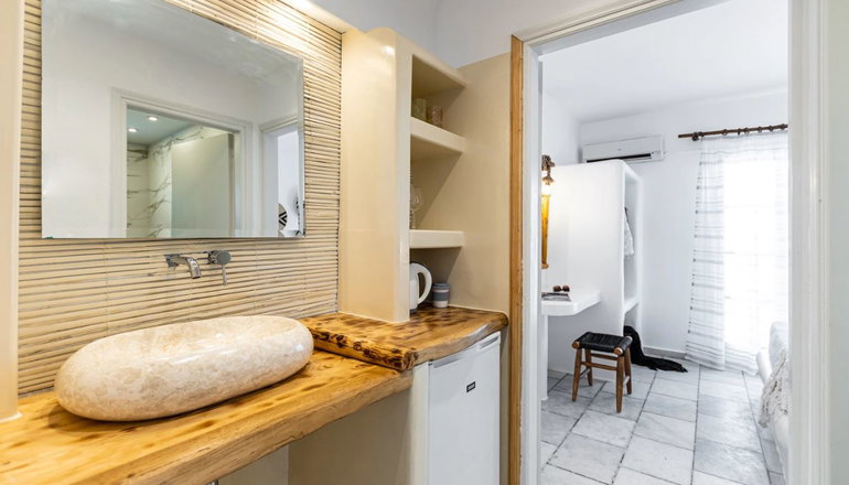 Naxian Serenity Suites