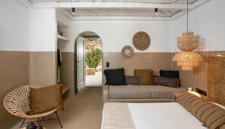 Naxos Euphoria Suites