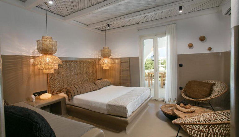 Naxos Euphoria Suites