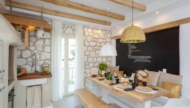 Naxos Euphoria Suites