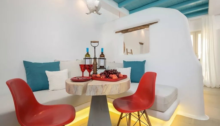 Naxos Euphoria Suites