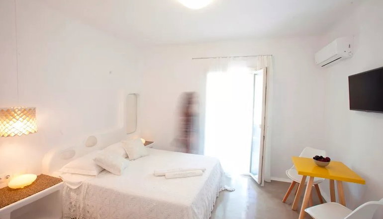 Naxos Euphoria Suites
