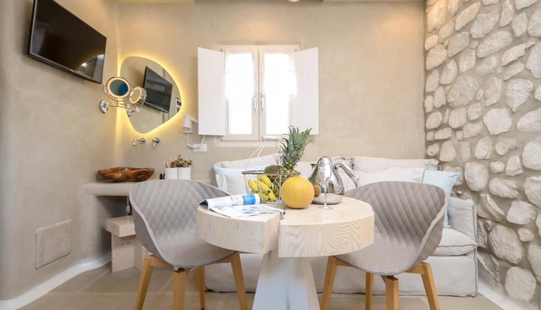 Naxos Euphoria Suites