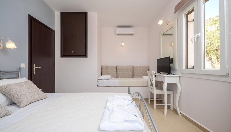 Naxos Luxury Villas