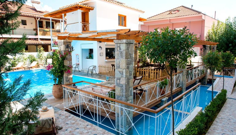 Neda Hotel