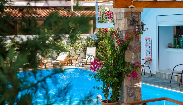 Neda Hotel