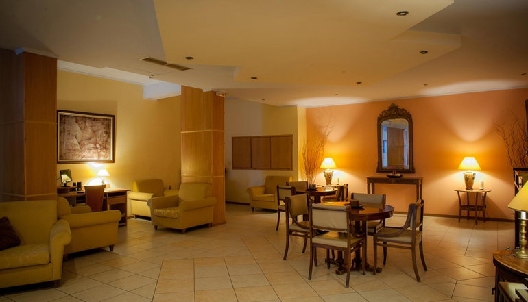 Neda Hotel