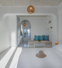 Nevma Suites