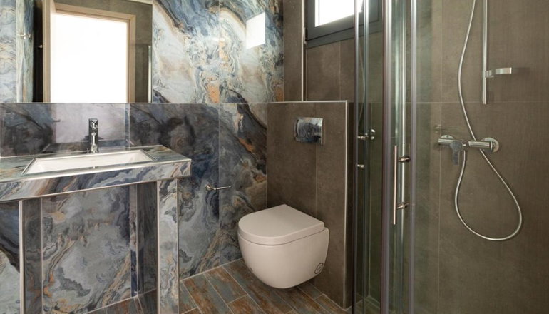 New Story Luxury Suites