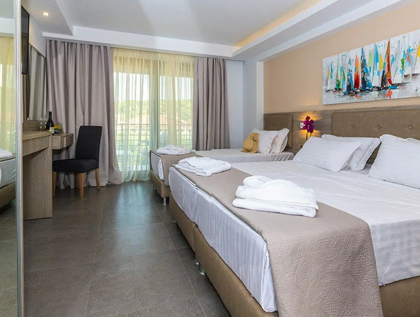 New Story Luxury Suites