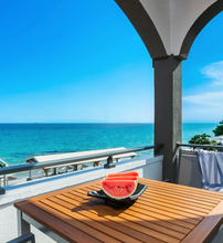 New Story Luxury Suites