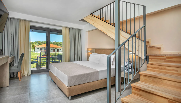 New Story Luxury Suites