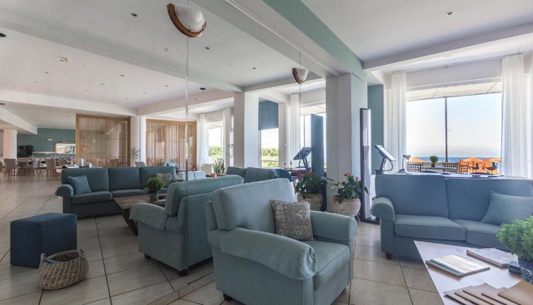 Niforeika Beach Hotel & Bungalows