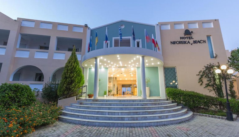 Niforeika Beach Hotel & Bungalows