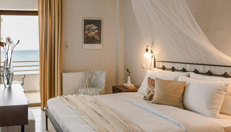 Niki Beach Hotel