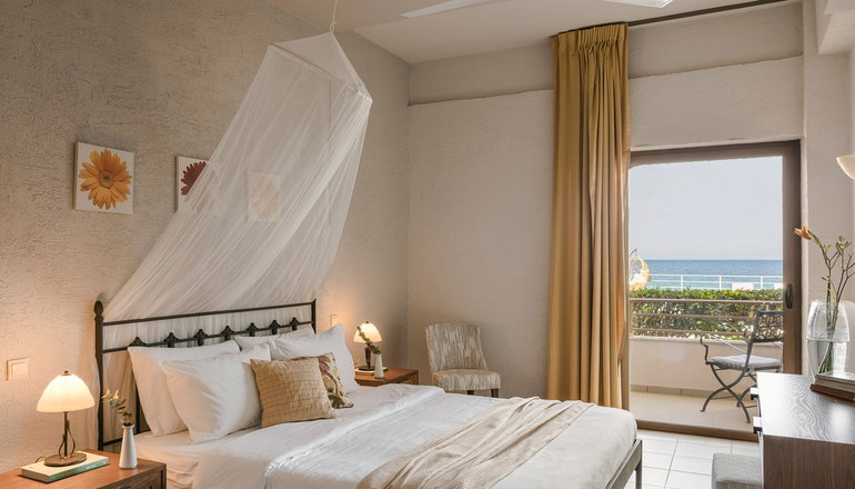 Niki Beach Hotel