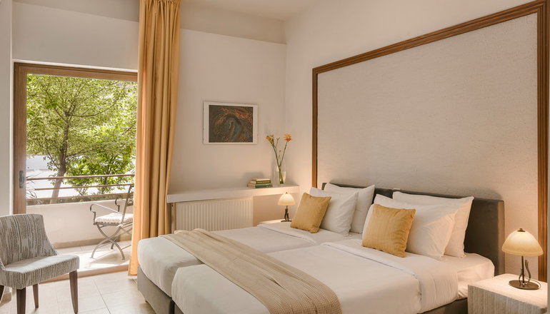 Niki Beach Hotel