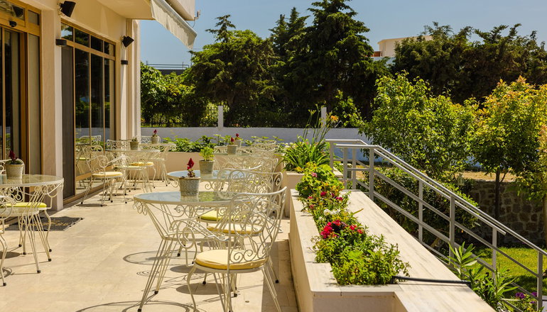 Niki Beach Hotel