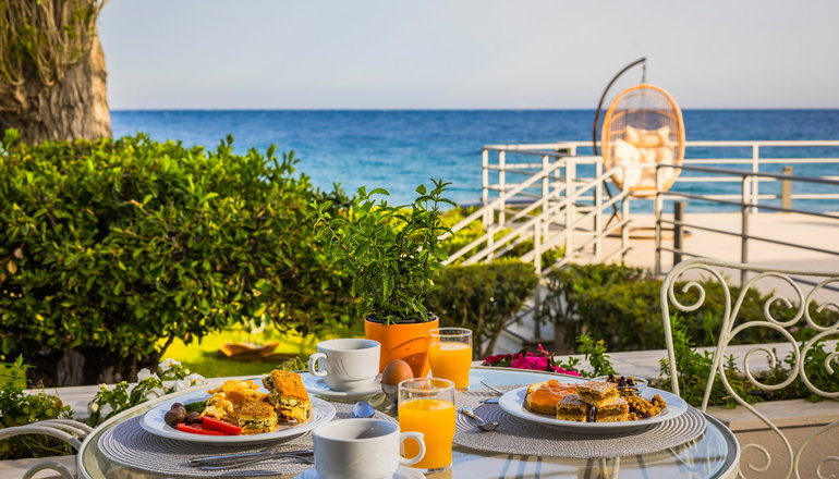 Niki Beach Hotel