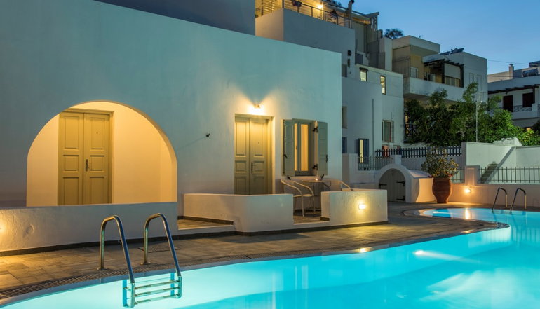 4* Nissos Thira Hotel