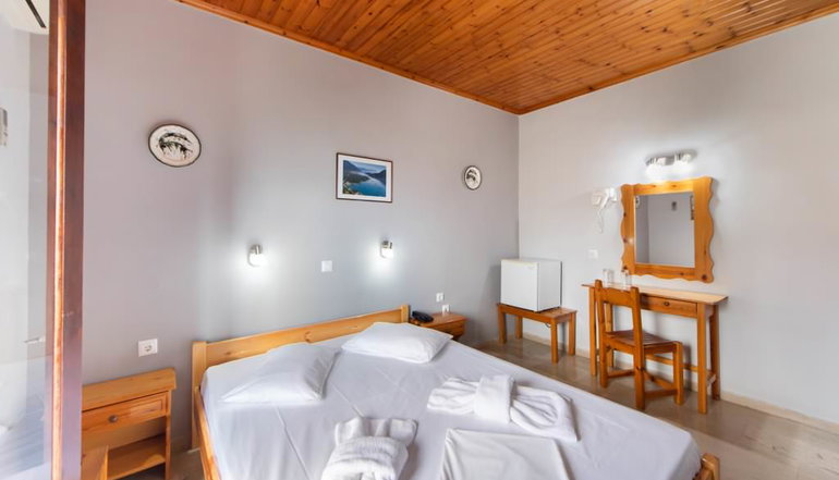 Nostos Hotel