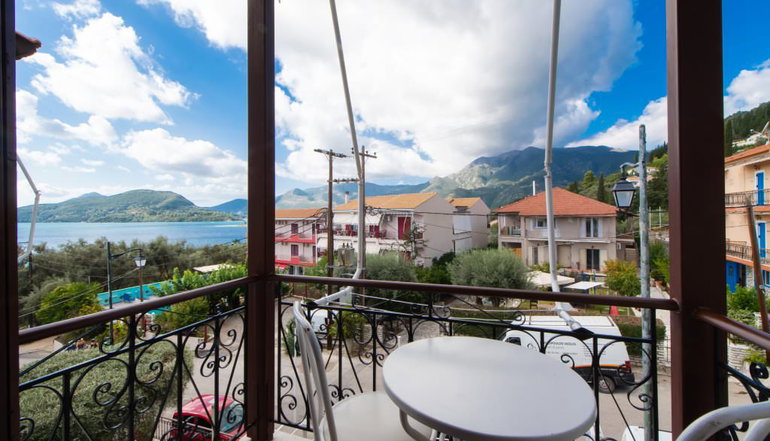 Nostos Hotel
