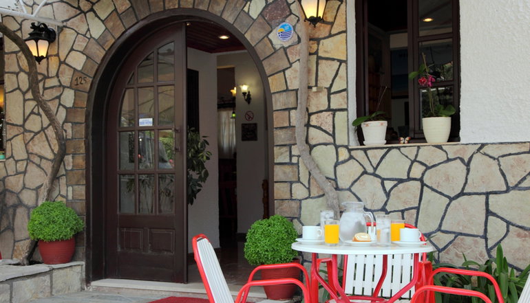 Nostos Hotel