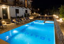 Nostos Hotel