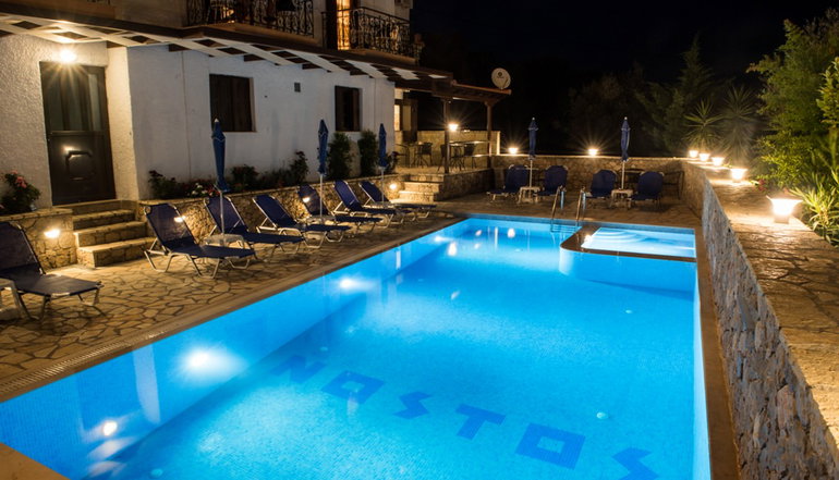 Nostos Hotel