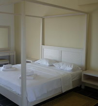 Oasis Hotel - Καλό Νερό, Κυπαρισσία