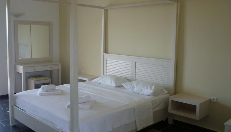Oasis Hotel - Καλό Νερό, Κυπαρισσία