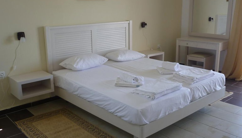 Oasis Hotel - Καλό Νερό, Κυπαρισσία