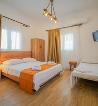 Oasis Studios - Άγιοι Πάντες, Γαλαξίδι