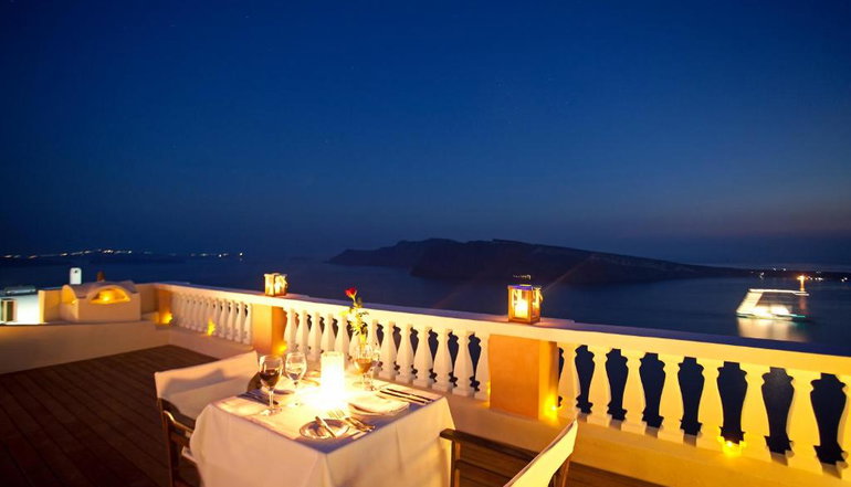 Oia Mansion