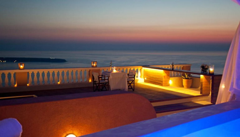 Oia Mansion