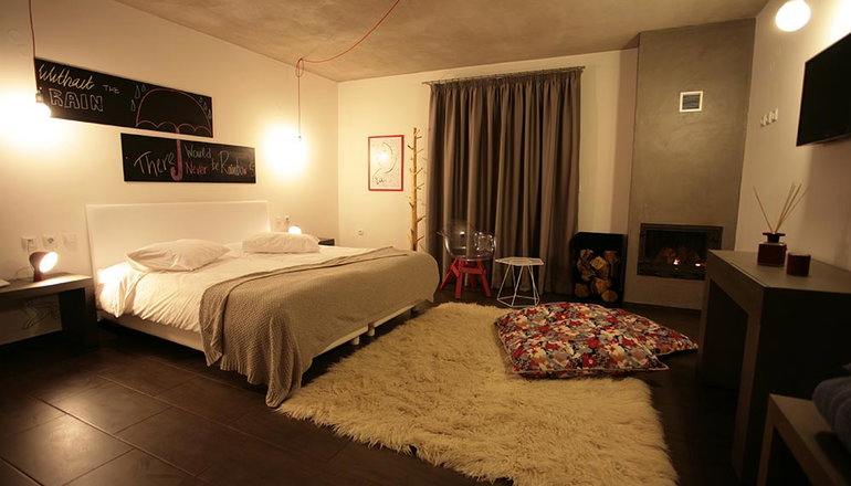 Oniropetra Boutique Hotel